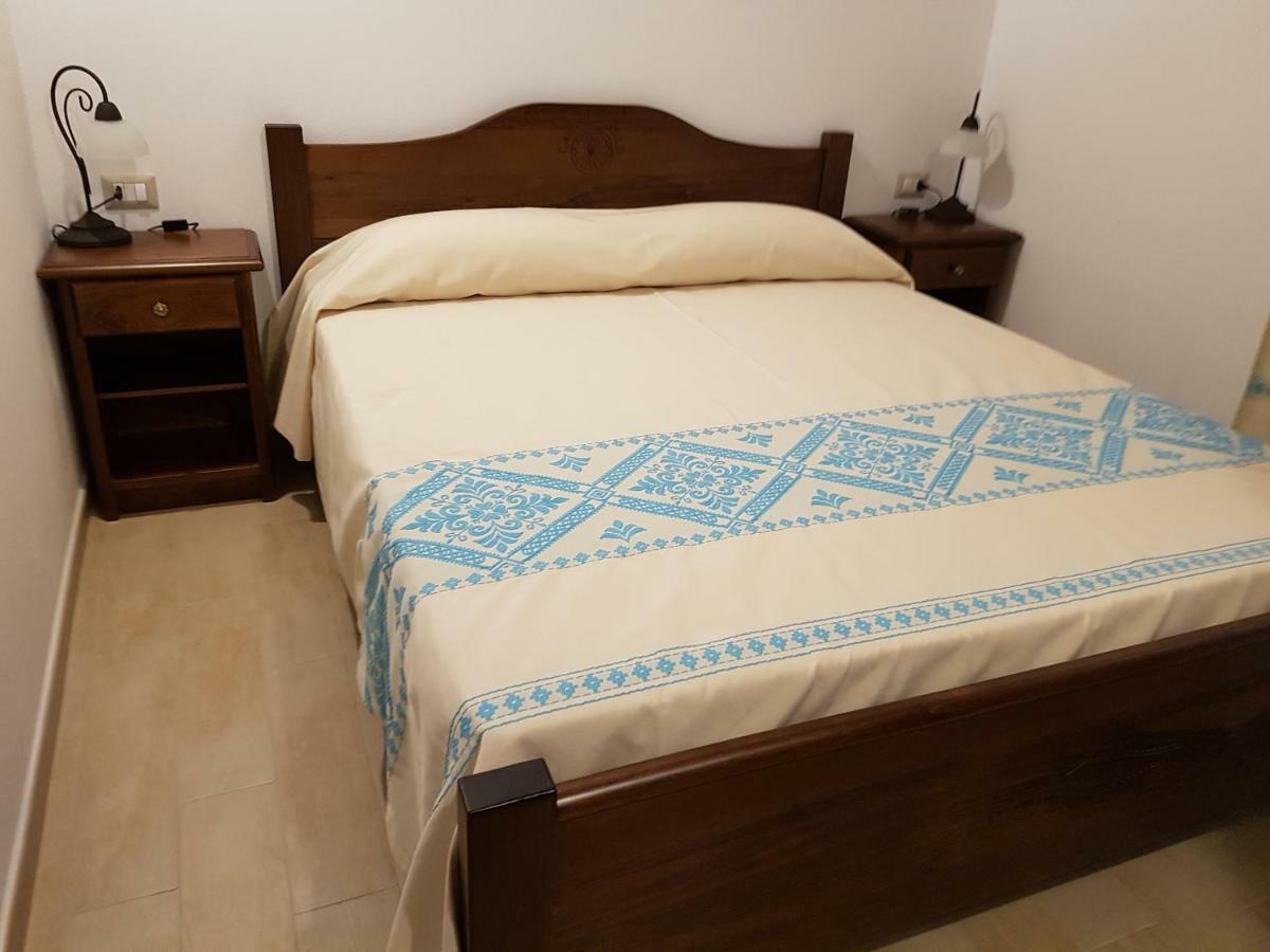 Casa Vacanze La Pavoncella Iglesias Buitenkant foto