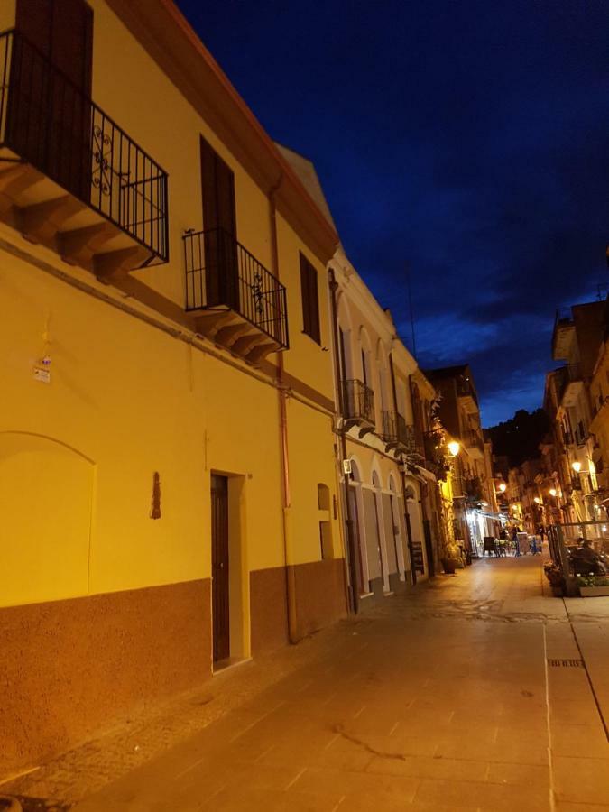 Casa Vacanze La Pavoncella Iglesias Buitenkant foto