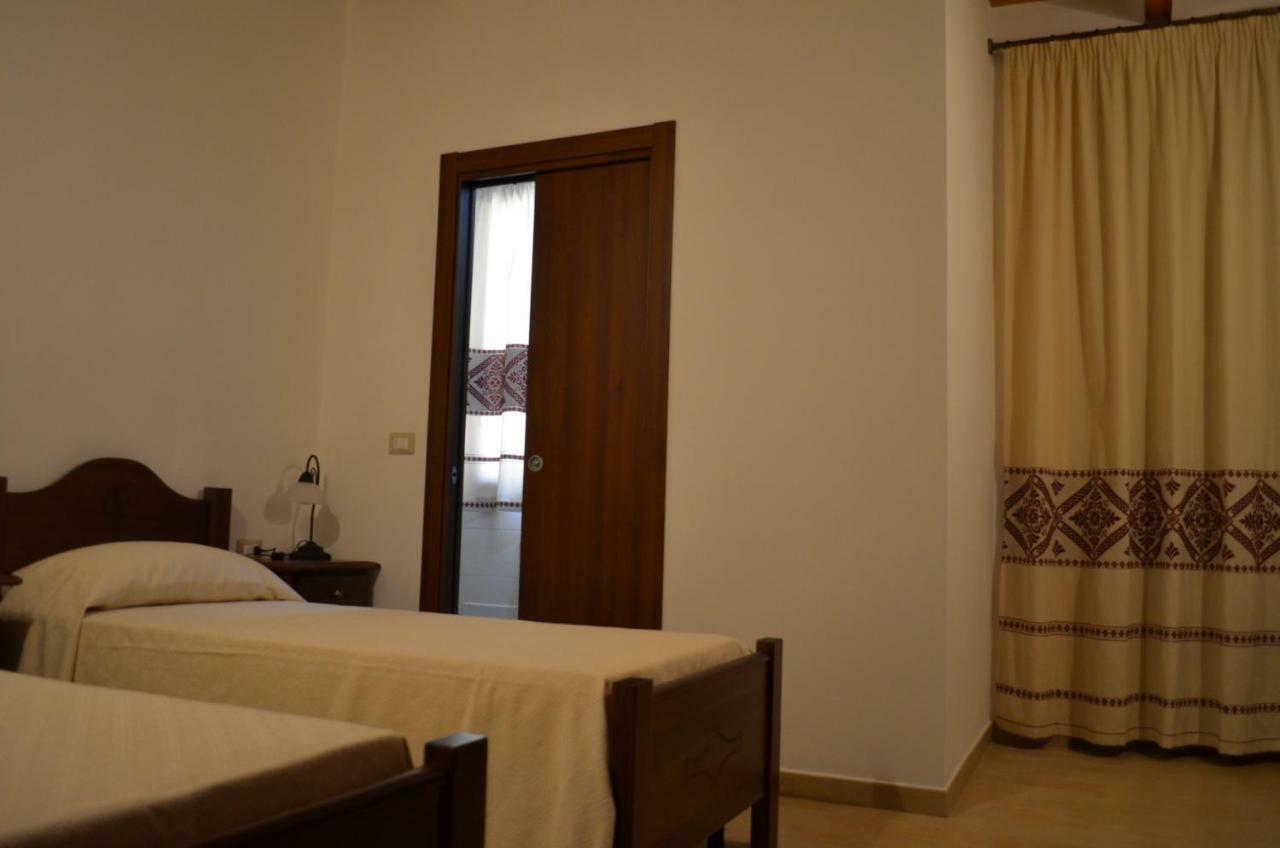 Casa Vacanze La Pavoncella Iglesias Buitenkant foto