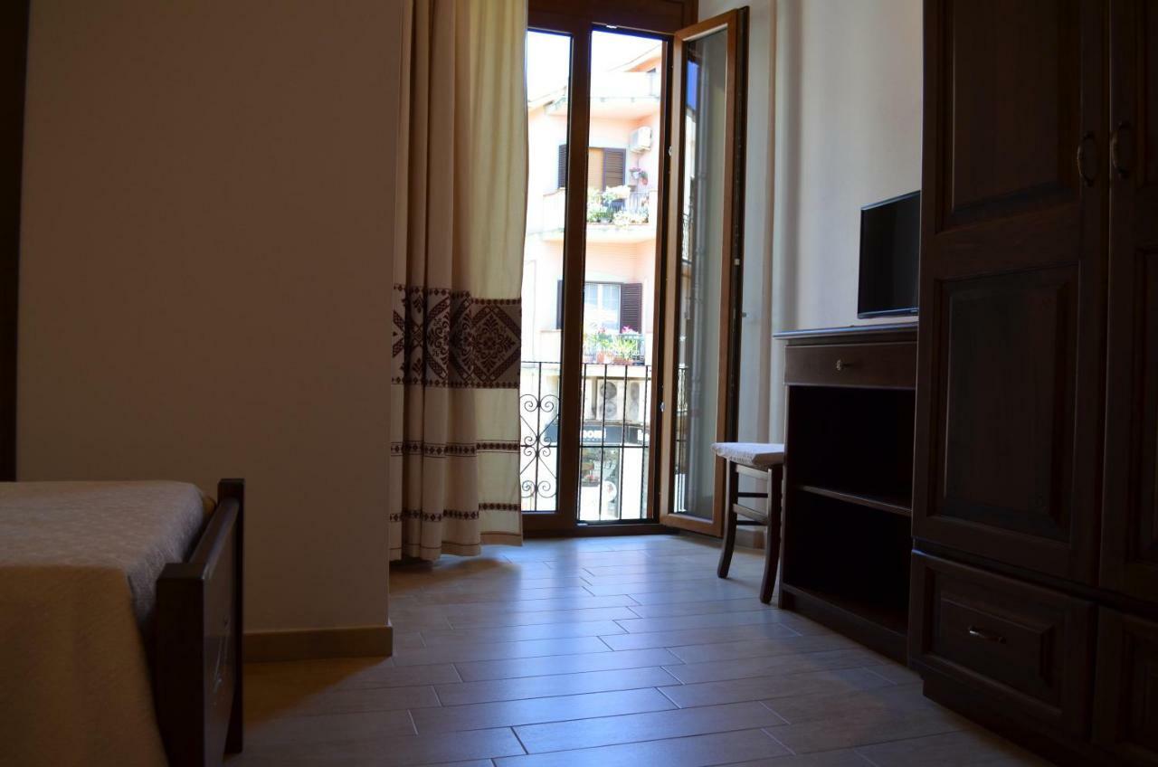 Casa Vacanze La Pavoncella Iglesias Buitenkant foto
