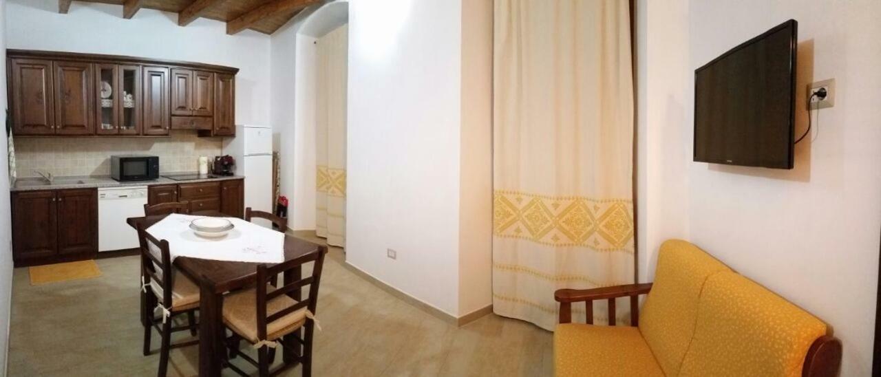 Casa Vacanze La Pavoncella Iglesias Buitenkant foto