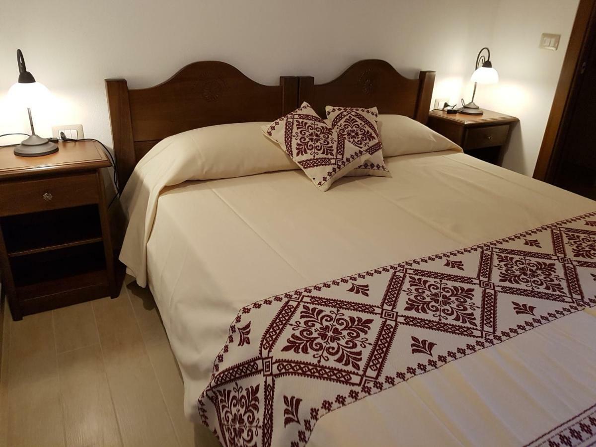 Casa Vacanze La Pavoncella Iglesias Buitenkant foto